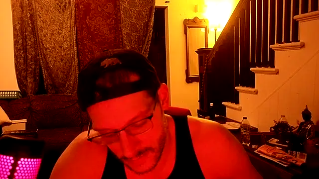 MasterDaddyCool online show from August 3, 9:04 am