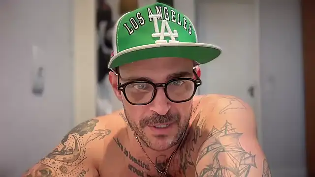 brrasssssillll online show from June 29, 12:50 am
