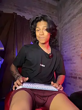 dreyk20 online show from May 16, 1:47 am