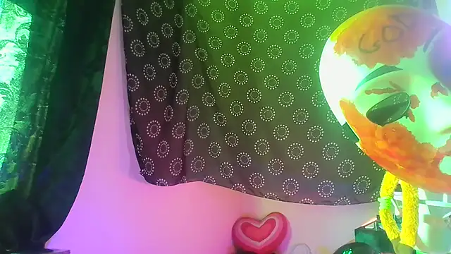 DjDiCKmannOnE online show from August 8, 1:40 pm