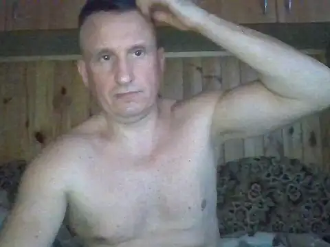 Maksymilian1 online show from July 18, 9:20 pm
