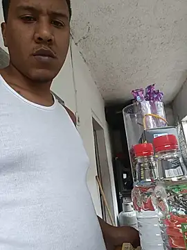 negro08  online show from June 18, 3:39 pm