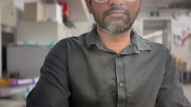 pranastro00 online show from May 6, 2:50 pm