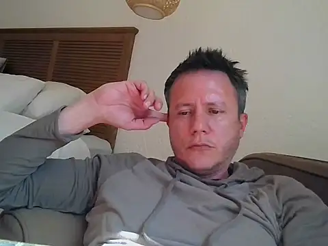 TroyDieselXXX online show from August 3, 9:26 am