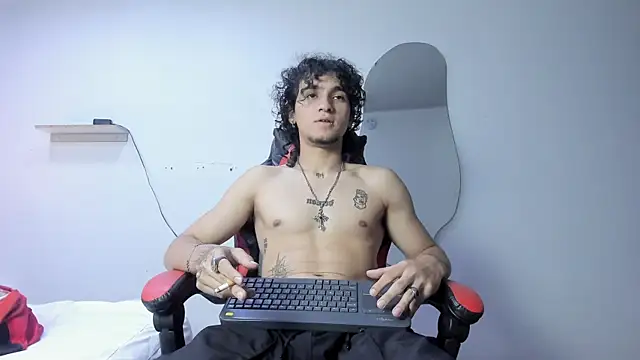 JackesTaylor online show from May 14, 6:22 am