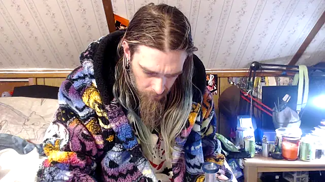 thejuicybacon online show from May 6, 10:49 am