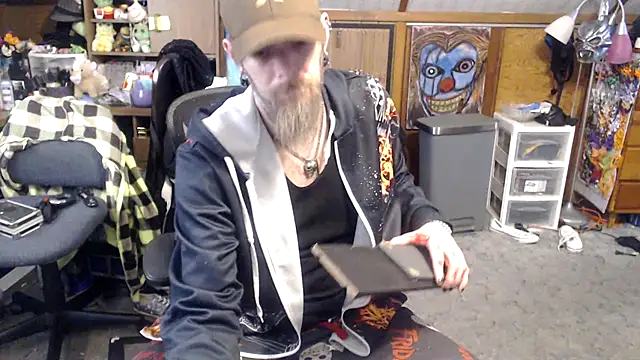 thejuicybacon online show from May 2, 1:36 pm