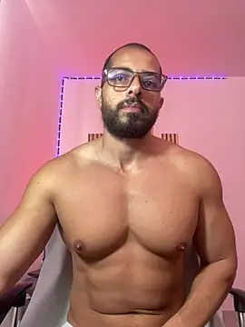 magnumchris online show from May 6, 2:39 pm
