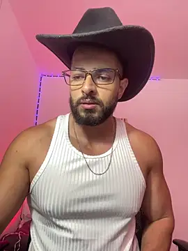magnumchris online show from May 18, 10:03 pm