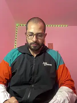 magnumchris online show from May 4, 11:12 am