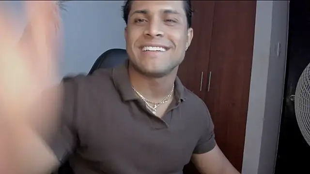 Evansdark1 online show from May 23, 11:43 pm