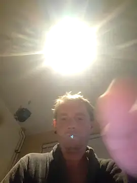 piercingpik online show from May 7, 11:49 pm