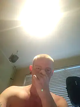 piercingpik online show from June 23, 8:01 pm
