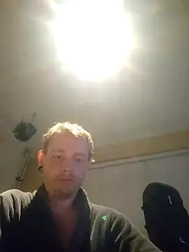 piercingpik online show from May 16, 8:07 pm