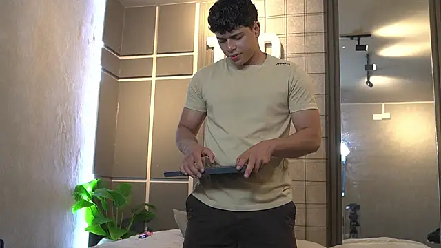 Ethan occonor online show from May 17, 9:55 pm