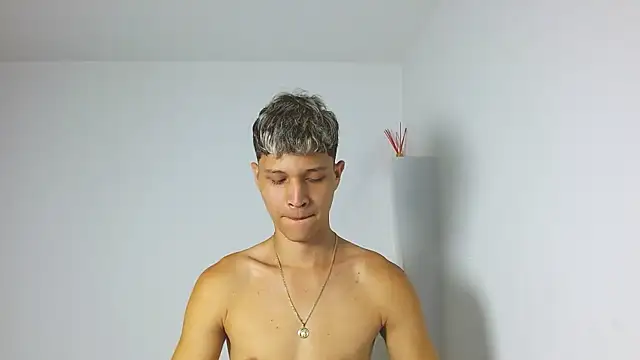 Twinkcock22 online show from June 20, 4:50 am