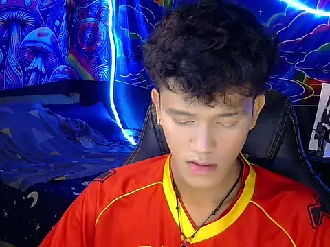 kenbigcockxx online show from July 26, 5:21 pm