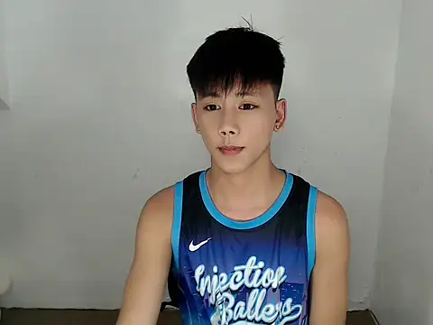 ynotyu online show from June 9, 2:08 pm