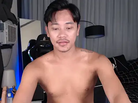 alexsuckable01 online show from May 19, 9:43 pm