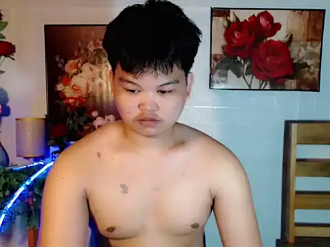 Reynelcock online show from July 8, 6:56 pm