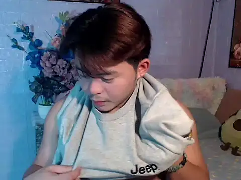 urguy toshi online show from May 10, 7:37 pm