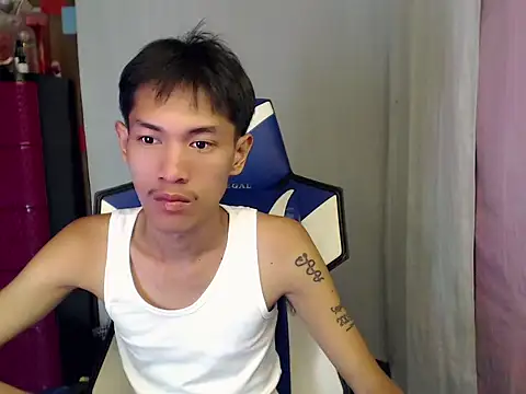 riks tyler online show from August 3, 11:49 am
