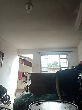 Suamulherfeliz online show from June 11, 1:31 pm