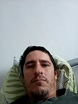hugecock4u1990 online show from May 7, 3:12 pm