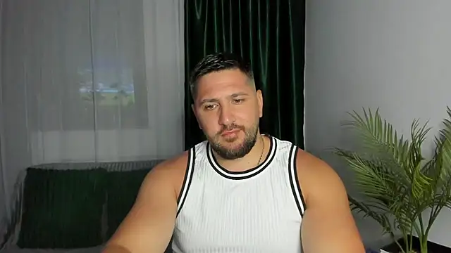 Gold Alpha Boy online show from July 18, 7:41 pm