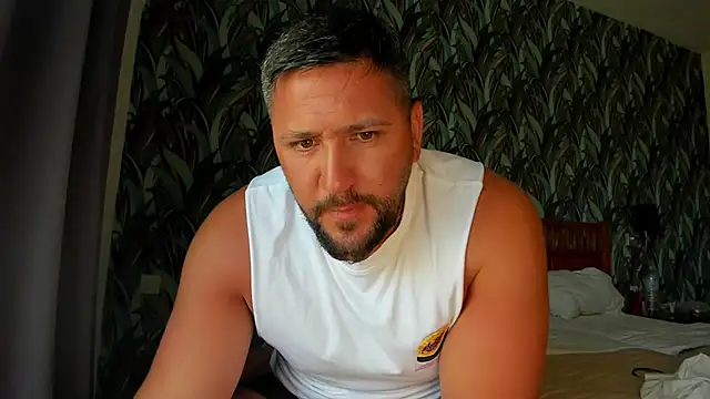 Gold Alpha Boy online show from July 31, 3:33 pm