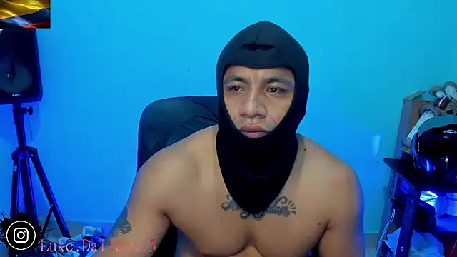 zeus 7777 online show from May 8, 9:43 am
