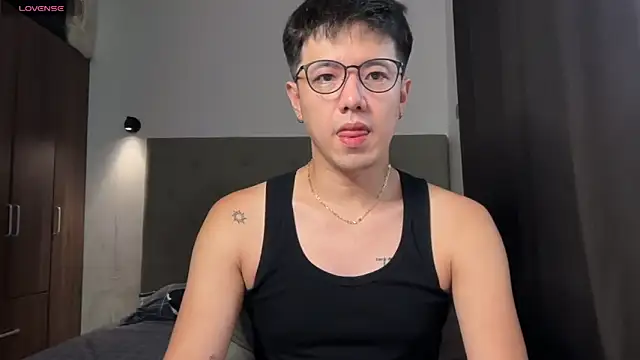 Addictiveboi online show from May 2, 6:05 am
