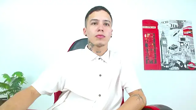 Cumandres18 online show from May 19, 3:07 pm