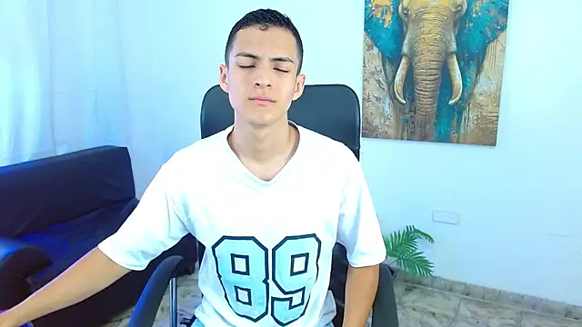 Matiius18 online show from April 27, 1:51 pm