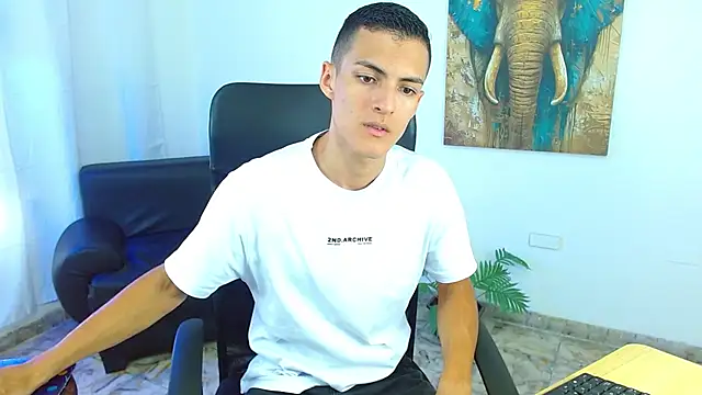 Matiius18 online show from May 9, 1:56 pm