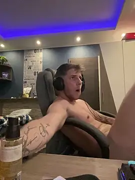 Sexaddict05 online show from June 6, 12:38 am