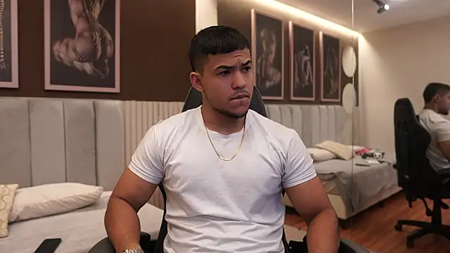 Thiago Valente online show from July 22, 1:25 pm