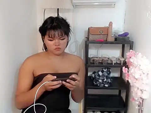 FROXXX21 online show from June 5, 7:25 am