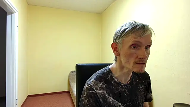 k74robert online show from April 18, 5:36 pm