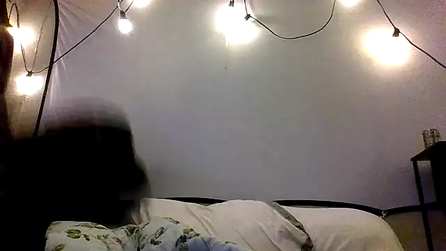 Triggerhappycj100 online show from May 6, 6:58 am