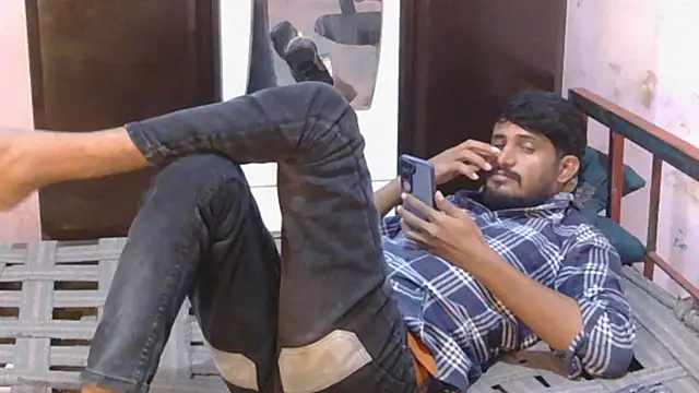 krishjaat43 online show from August 8, 4:41 am