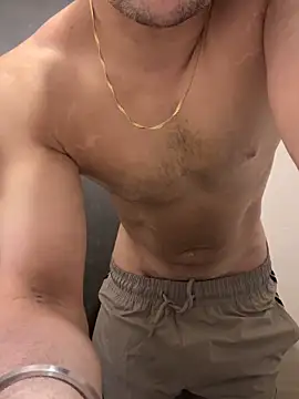 FitNhot sam online show from May 10, 5:47 pm