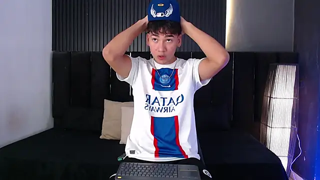 Dominic ghost online show from July 13, 9:06 pm