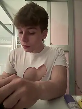 TaylerWhite online show from May 8, 11:43 am