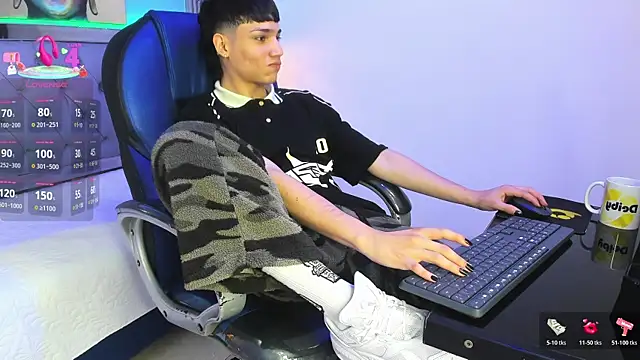 SamBlack  online show from July 1, 2:07 pm