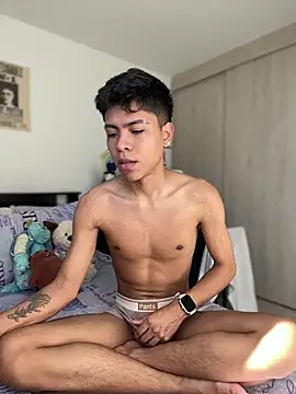 MaxiWildd online show from June 28, 2:01 pm