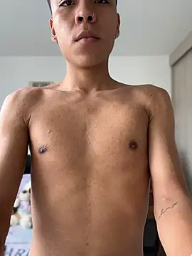 MaxiWildd online show from June 26, 1:24 pm