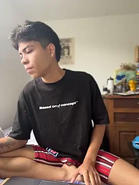 MaxiWildd online show from June 19, 1:27 pm
