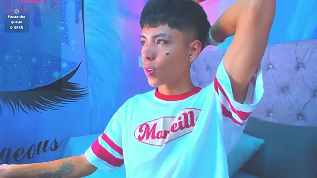 MaxiWildd online show from May 6, 1:01 pm