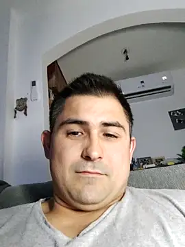 Bradd 32 online show from May 1, 2:59 am